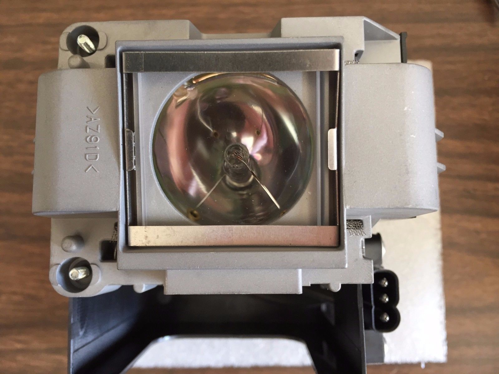 REPLACEMENT LAMP FOR MITSUBISHI GW-6800 WD3300 WD3300U XD3200