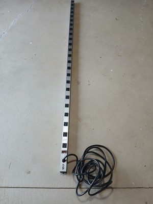 24 OUTLET POWER STRIP VERTICAL  15FT CORD METAL 120V 15A 5-15P 72IN